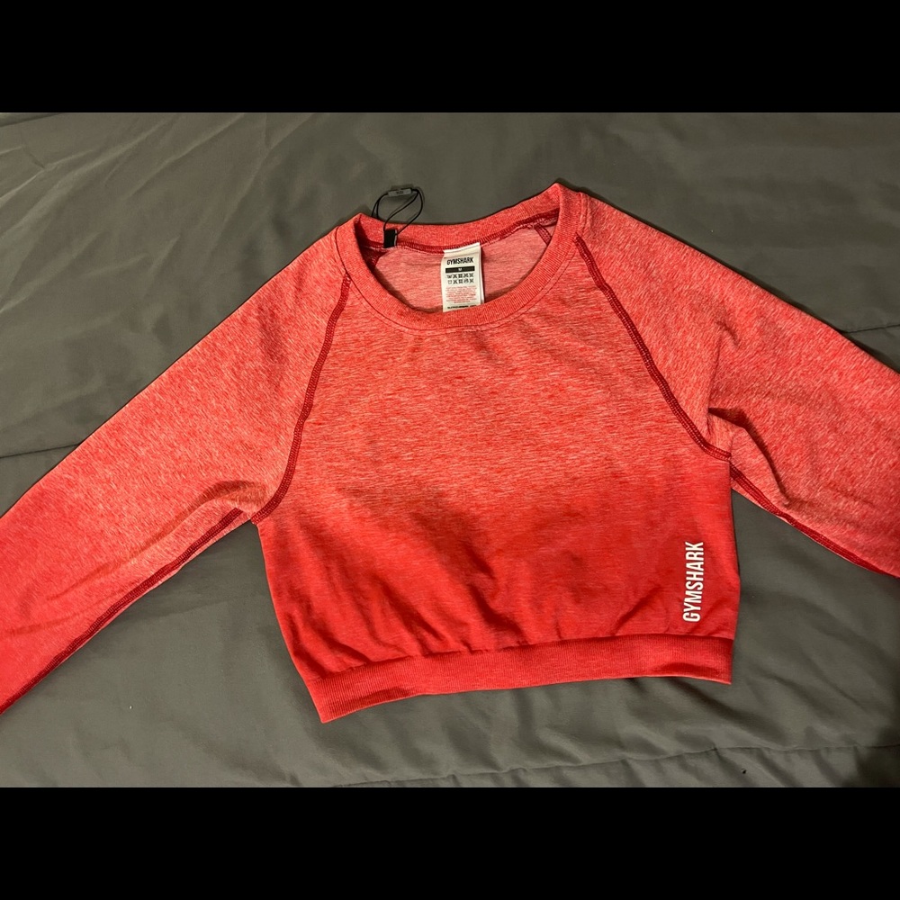 Red ombré Gymshark long sleeved crop top
